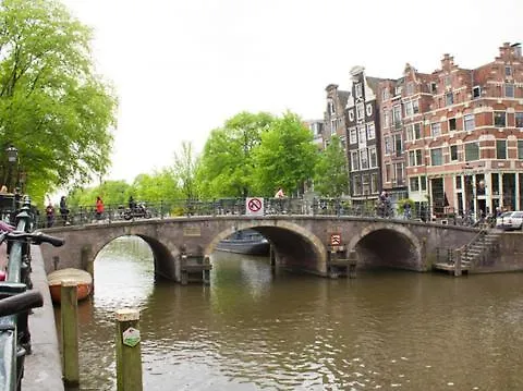 Botel Asoka Woonboot Hotel Amsterdam Netherlands